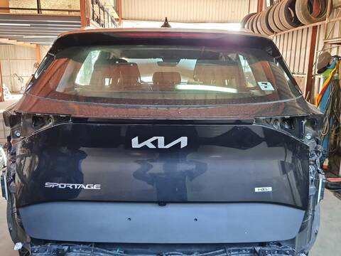 Portón Kia Sportage 1.6 T-GDI HYBRID 180CV 132KW