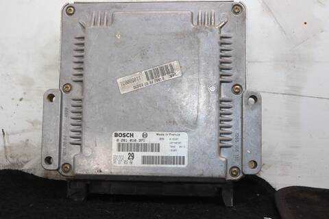 Centralita Motor ECU Citroen C5 2 2 LTR. - 98 KW HDI FAP CAT 4HX - DW12ED4) 2004 133CV