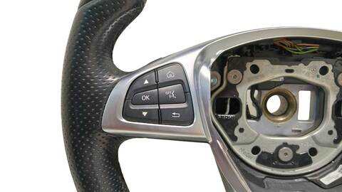 Foto 3ª: Volante Mercedes Clase C 160 2.1 CDI CAT 170CV (2014)