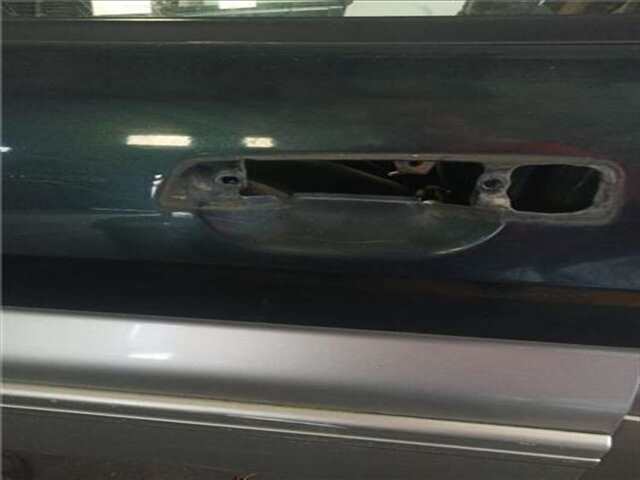 Foto 3ª: Puerta Delantera Izquierda Mitsubishi Montero 2.0 GDI (H67W. H77W) [4G94 (GDI)]