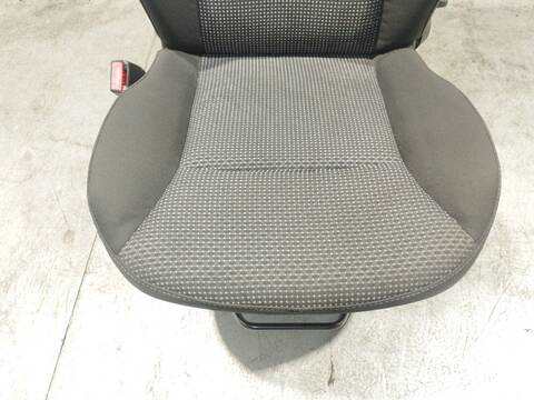 Foto 2ª: Asiento Delantero Izquierdo Mercedes Citan 109 CDI 415.703) 90CV 66KW [607951]