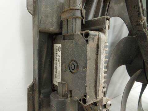 Foto 3ª: Electroventilador Bmw Serie 3 318 2.0 D 150CV 110KW F30 F80) [B47 D20 A] (2016)