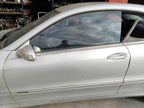 Foto 2ª: Puerta Delantera Izquierda Mercedes Clase CLK 270 CDI COUPE C209) MOTOR OM612.962 (2013)