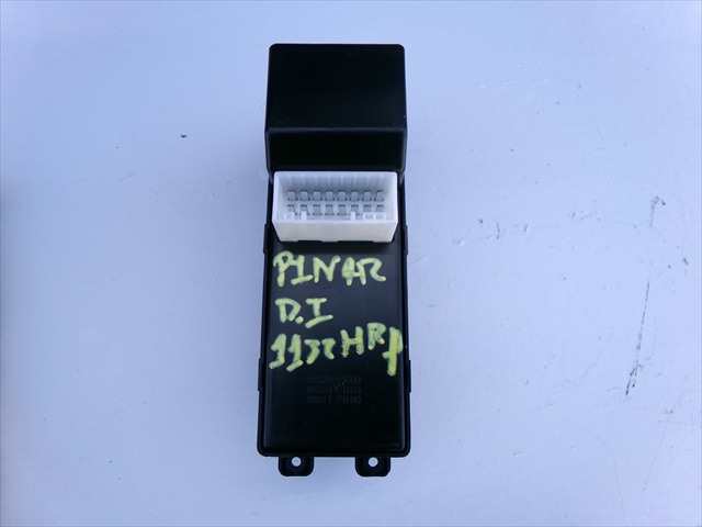 Foto 2ª: Botonera Elevalunas Ssangyong Rodius 2.7 D 2005-2013 [D27DT] (2013)