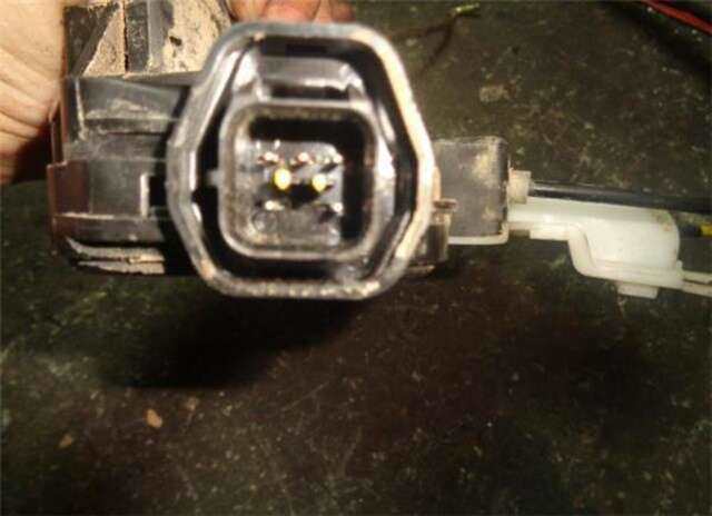 Foto 3ª: Cerradura Puerta Delantera Derecha Hyundai Santa Fe 2.4 16V [G4JS-G]
