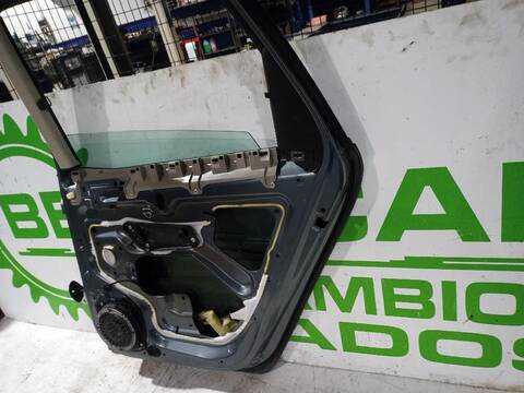 Foto 2ª: Puerta Trasera Derecha Citroen C4 EXCLUSIVE AUT. 109CV [9HZDV6TED4] (2006)