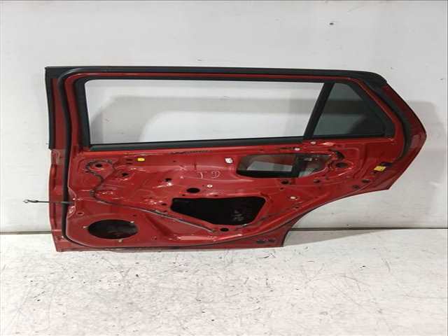 Foto 2ª: Puerta Trasera Derecha Suzuki SX4 1.4 T AKK 414) 140CV 103KW [K14C] (2018)