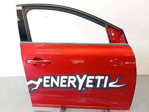 Foto 1ª: Puerta Delantera Derecha Renault Megane 1.5 BLUE DCI 115 B9A6) HATCHBACK 116CV 85KW IV HATCHBACK B9A/M/N_) [K9K872] (2020)