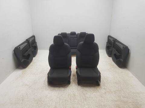 Juego Asientos Completos Renault Arkana TECHNO