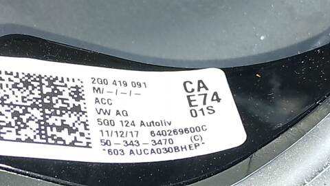 Foto 3ª: Volante Volkswagen Polo ADVANCE 95CV 70KW [CHZ] (2018)