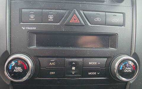 Mando Climatizador Kia Sorento DRIVE 2WD 197CV 145KW