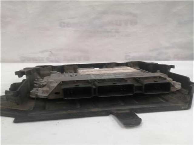 Foto 2ª: Centralita Motor ECU Citroen C4 1.6 HDI BERLINA 90CV [9HX (DV6ATED4)]