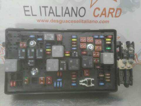 Foto 3ª: Caja Reles Fusibles Opel Insignia COSMO BERLINA 131CV 96KW [A20DTH] (2010)