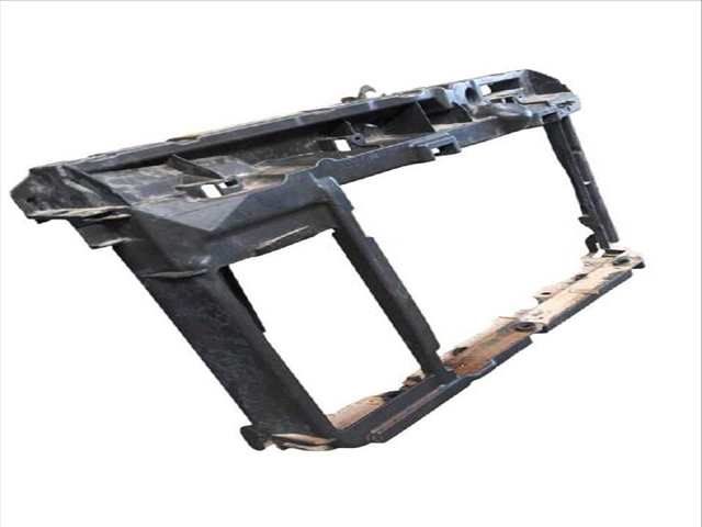 Foto 2ª: Paragolpes Delantero Citroen C3 1.2 THP 110 SXHNPS SXHNZT SXHNZ6) (2016)