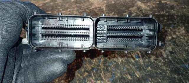 Foto 3ª: Centralita Motor ECU Audi A6 3.0 TDI QUATTRO [3.0 LTR. - 150 KW V6 24V TDI] [CLAA]