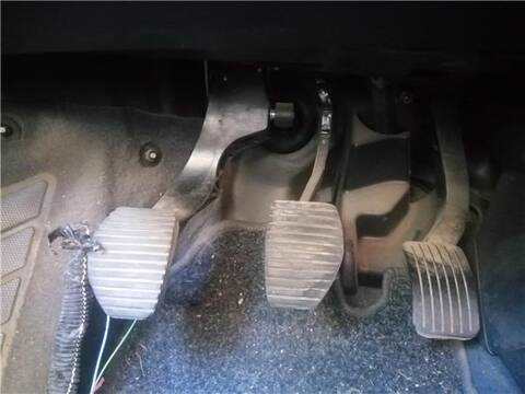 Pedal Embrague Peugeot 3008 1.6 STYLE [1 6 LTR. - 88 KW 16V] 120CV