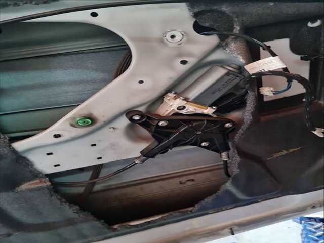Elevalunas Eléctrico Delantero Izquierdo Mercedes Vito 110 CDI 639.601 639.603 639.605) 95CV 70KW FURGONETA