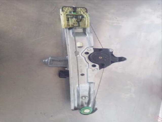 Foto 4ª: Elevalunas Manual Trasero Derecho Ford Focus TITANIUM 125CV 92KW [M1DD] (2015)