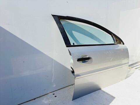 Foto 2ª: Puerta Delantera Derecha Opel Vectra CLUB BERLINA 122CV 90KW [Z18XE] (2004)