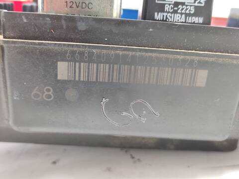 Foto 3ª: Caja Reles Fusibles Honda Crv 2.0 RD5) 150CV 110KW II RD_) [K20A4] (2005)