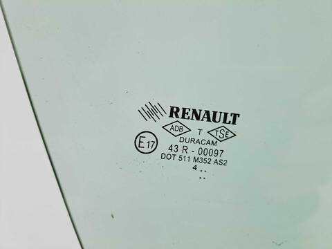 Foto 3ª: Luna Delantera Derecha Renault Clio 90CV 66KW [K9K C612] (2014)