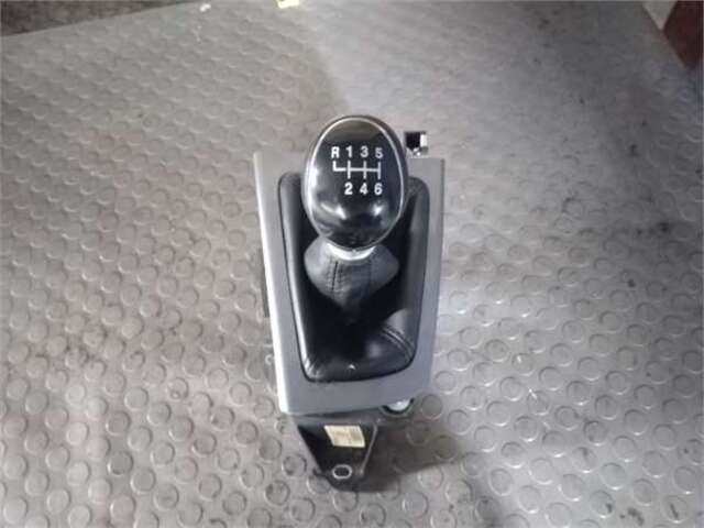 Foto 1ª: Palanca de Cambio Ford Focus 1.0 EDITION [1.0 LTR. - 92 KW ECOBOOST CAT] [M1DA]