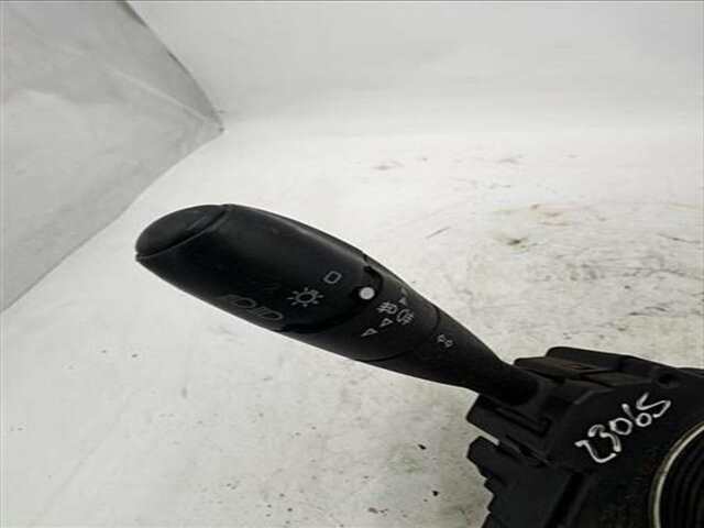 Mando Multifuncion Peugeot 307 1.6 XS [1.6 LTR. - 80 KW HDI FAP CAT (9HZ - DV6TED4)]