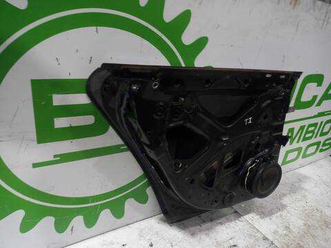 Foto 2ª: Puerta Trasera Izquierda Audi A4 2.5 TDI 120KW) BERLINA 163CV (2004)