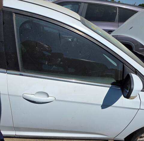 Puerta Delantera Derecha Ford Focus TREND 116CV 85KW