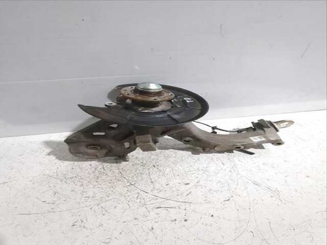 Foto 3ª: Mangueta Trasera Derecha Alfa Romeo Giulietta 1.6 JTDM 940FXD1A) 105CV [940 A3.000] (2010)