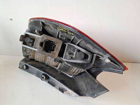 Foto 2ª: Piloto Trasero Derecho Renault Scenic AUTHENTIQUE 1 DCI DIESEL 120CV (2003)