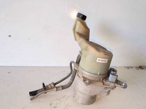Foto 2ª: Bomba de Direccion Ford Fiesta HHJB (2006)