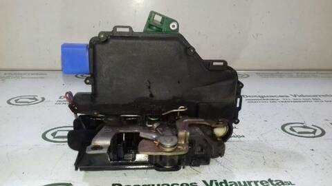 Foto 2ª: Cerradura Puerta Delantera Izquierda Volkswagen Polo 1.4 TDI 75CV 55KW [AMF] (2003)