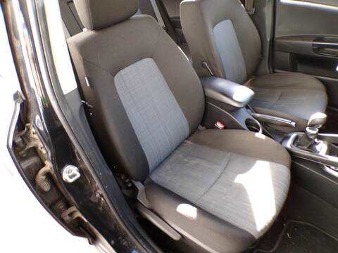 Foto 1ª: Asiento Delantero Derecho Kia Ceed G4FC ED) (2011)
