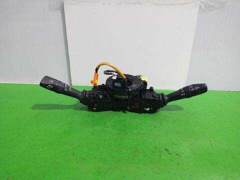 Mando Multifuncion Toyota Auris HYBRID FEEL EDITION 136CV