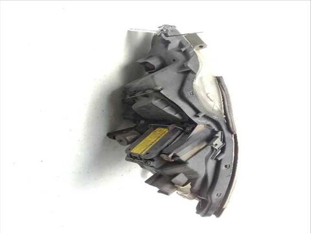 Foto 2ª: Faro Derecho Lexus IS 220D ALE20) (2005)