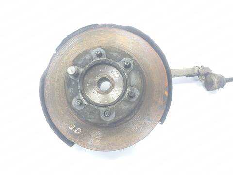 Mangueta Delantera Izquierda Toyota Land Cruiser TD VX 5-PTAS.) KZJ95)