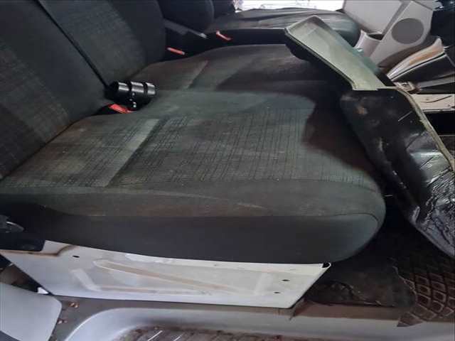 Foto 2ª: Asiento Delantero Derecho Mercedes Sprinter 310/311/313/314/316 CDI 906.631/633/635/637) 114CV 84KW CAJA CERRADA [651955] (2016)