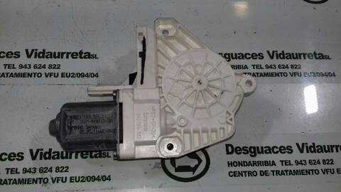 Elevalunas Eléctrico Trasero Derecho Audi A4 BASICO AVANT 136CV 100KW