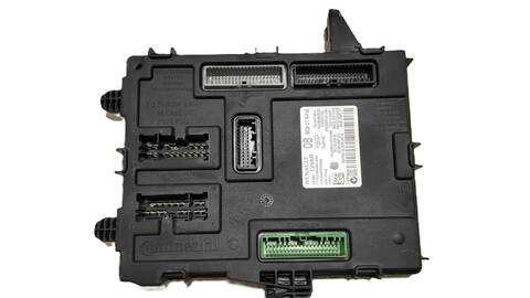 Foto 2ª: Caja Reles Fusibles Renault Megane H5F408 BERLINA IV BERLINA 5P (2016)