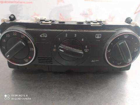 Foto 1ª: Mando Calefacción A. A. Mercedes Clase A 140 A 200 CDI 169.308) 140CV 103KW [640941] (2006)