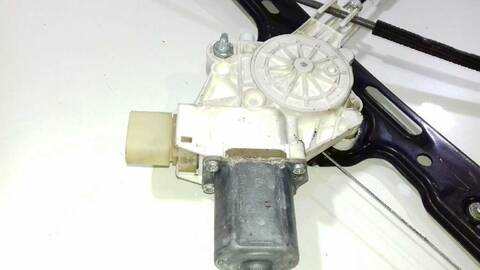 Foto 2ª: Elevalunas Eléctrico Delantero Derecho Bmw Serie 1 114 118D BERLINA 122CV 90KW [M47N204D4] (2005)