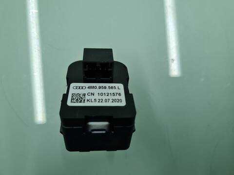 Foto 3ª: Mando Retrovisor Audi Q2 30 TDI ADVANCED 116CV 85KW [DGT] (2020)