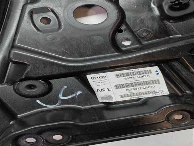 Foto 2ª: Elevalunas Eléctrico Delantero Izquierdo Infiniti Q30 211 CV 155KW [M270.920 270.920] (2017)