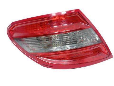 Piloto Trasero Izquierdo Mercedes Clase C 160 2 CDI CAT 136CV