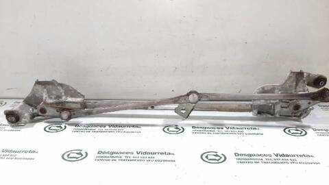 Foto 3ª: Brazo Limpia Delantero Izquierdo Nissan Navara DOUBLE CAB LE 4X4 171CV 126KW [YD25DDTI] (2005)