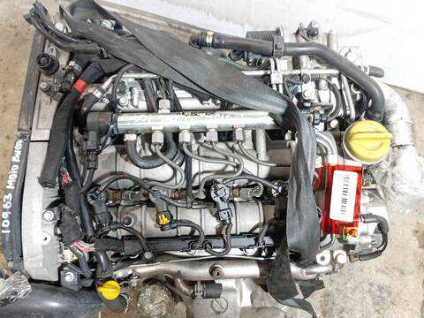 Foto 3ª: Paragolpes Delantero Opel Astra 1.9 CDTI L48) 150CV 110KW [Z 19 DTH] (2005)
