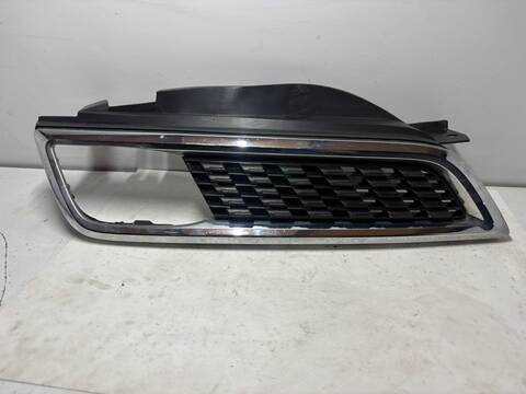 Rejilla Delantera Nissan Micra VERSION INDEFINIDA