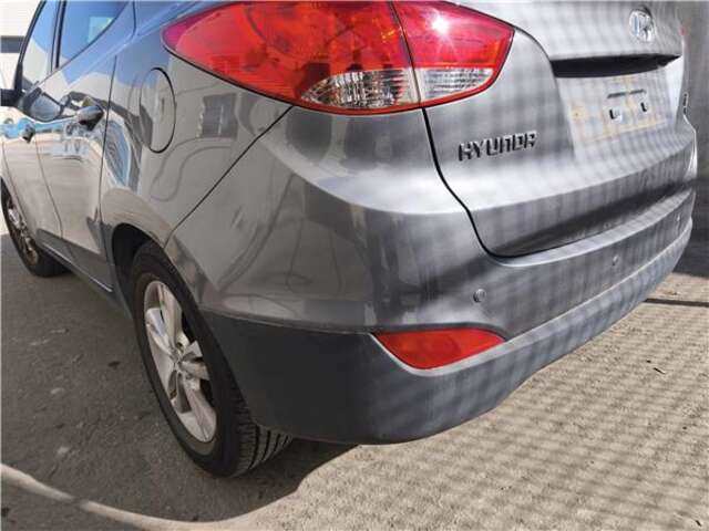 Foto 3ª: Paragolpes Trasero Hyundai ix35 1.7 COMFORT 2WD [1.7 LTR. - 85 KW CRDI CAT] [D4FD]