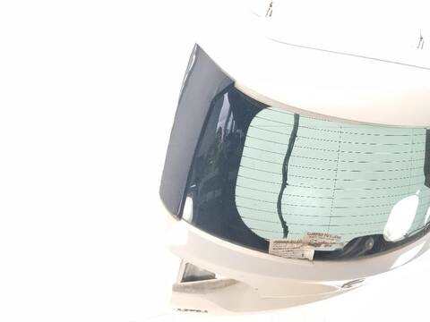 Foto 3ª: Portón Opel Astra 1.4 TURBO 35) 150CV [D 14 XFT] (2015)